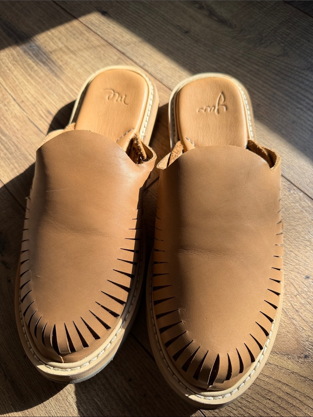 Sanuk "You & Me" Brown Leather Huarache Mules – Like New